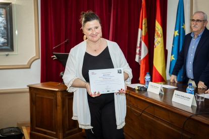 La Fundación Antonio Machado premia a 45 alumnos de diversas provincias por su implicación en difundir los valores mediambientales que recoge 'Campos de Castilla'.