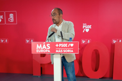 El secretario general del PSOE de Soria, Luis Rey, esta mañana.