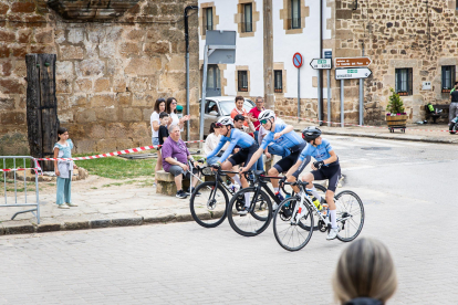 Más de 140 ciclistas han participado en esta edición.