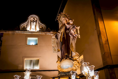 La procesión a su llegada a la Iglesia del Carmen