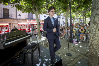 Concierto de Andrey Yaroshinsky y jóvenes talentos del mundo del piano