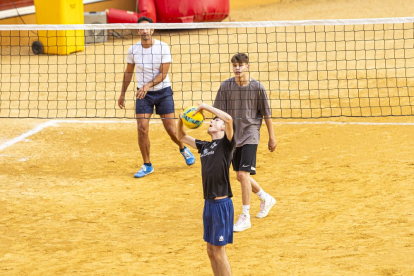 Primeros enfrentamientos en la Plaza de Toros