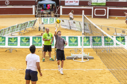 Primeros enfrentamientos en la Plaza de Toros