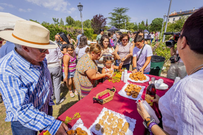 Almarza tuvo sus calles llenas de visitantes toda la jornada