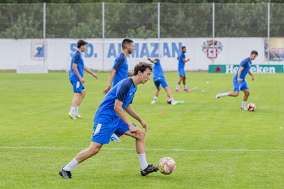 El equipo se prepara para afrontar con ilusión una nueva temporada