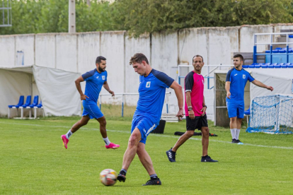 El equipo se prepara para afrontar con ilusión una nueva temporada