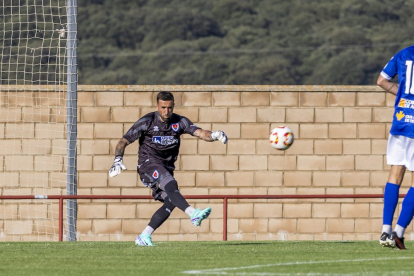 El Numancia endosa un 4-1 al Teruel