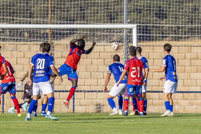 El Numancia endosa un 4-1 al Teruel