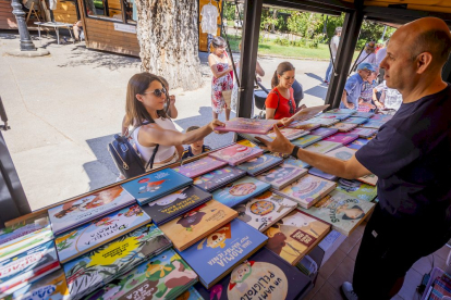 Primer día cargado de emoción en la Feria Expoesía