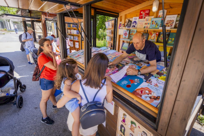 Primer día cargado de emoción en la Feria Expoesía