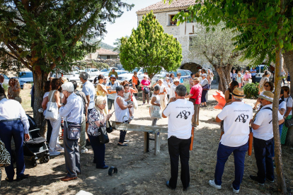 Más de 400 personas se reúnen en Yanguas para celebrar este gran día.