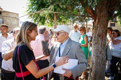 Más de 400 personas se reúnen en Yanguas para celebrar este gran día.