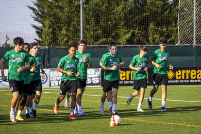 El equipo dirigido por Fredy Vera arranca la campaña 24/25