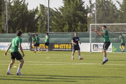 El equipo dirigido por Fredy Vera arranca la campaña 24/25