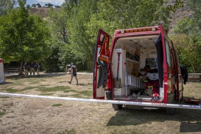 El operativo se desarrolla frente al peñón, junto a la fábrica de harinas