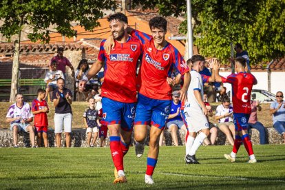 Los rojillos disfrutaron en su quinto partido de pretemporada