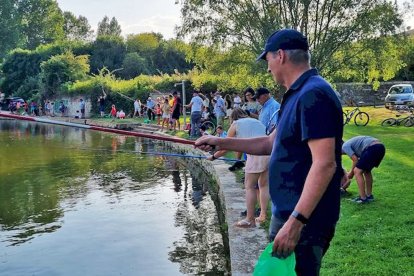 El Embalse de Los Rábanos reunió a más de 50 personas