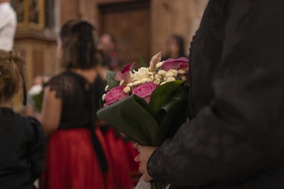 Ofrenda floral a la Virgen de Espino en las fiestas de El Burgo de Osma 2024.