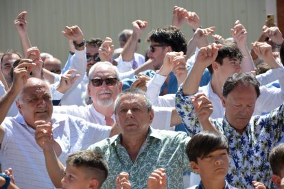 Navaleno celebra sus fiestas de la Virgen y San Roque con el baile de la jota tan característico de la localidad.