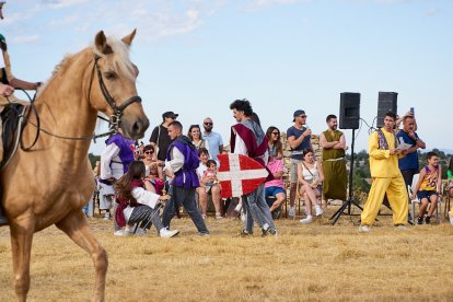 Iruecha revive un año más su Soldadesca en el marco de las fiestas de la Virgen de la Cabeza.