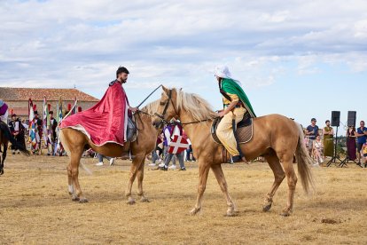 Iruecha revive un año más su Soldadesca en el marco de las fiestas de la Virgen de la Cabeza.