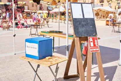 El Mercado Medieval vuelve a llenar la plaza Mayor de Medinaceli de artesanía y animación.