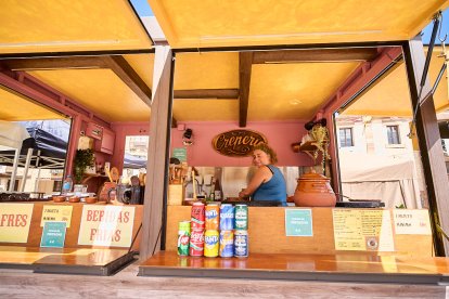 El Mercado Medieval vuelve a llenar la plaza Mayor de Medinaceli de artesanía y animación.