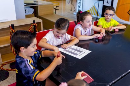 Los niños conocieron la escritura celtíbera de los numantinos