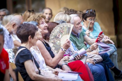 Soria Clásica lleva la música de Gardel al Claustro del IES Machado