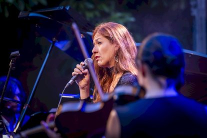 Soria Clásica lleva la música de Gardel al Claustro del IES Machado