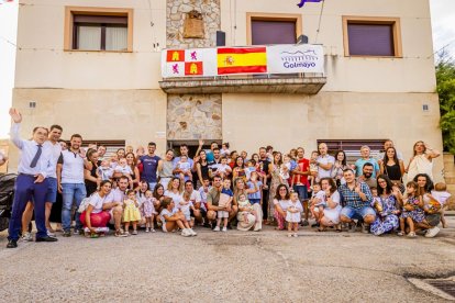 Un entrañable acto para celebrar las buenas cifras de natalidad en el pueblo