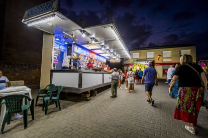 La plaza estalla durante el pregón