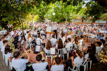 Concierto de la Banda Municipal de Soria en la Barriada.