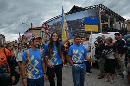 Covaleda acogió el acto inaugural con el desfile de selecciones