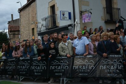 Covaleda acogió el acto inaugural con el desfile de selecciones