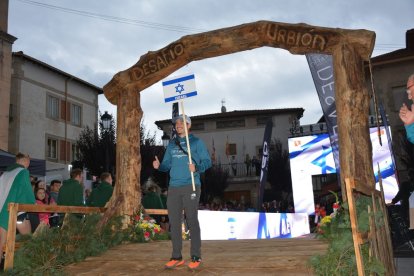 Covaleda acogió el acto inaugural con el desfile de selecciones