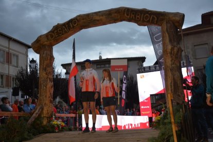 Covaleda acogió el acto inaugural con el desfile de selecciones