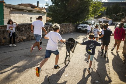 Los peques de la localidad se lo han pasado en grande con esta actividad