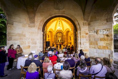 Música para María por la Cofradía de la Virgen de la Soledad