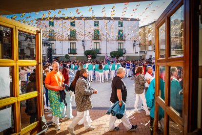 Ólvega comienza sus fiestas con un estallido de alegría.