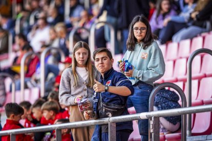 Otra victoria de los rojillos que siguen lideres