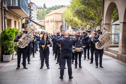 Pasacalles concierto por la Banda de Música