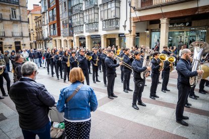 Pasacalles concierto por la Banda de Música