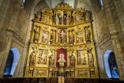 El oficio fue celebrado en la remodelada Concatedral de San Pedro