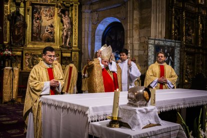 El oficio fue celebrado en la remodelada Concatedral de San Pedro