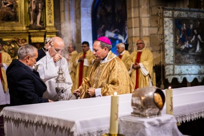 El oficio fue celebrado en la remodelada Concatedral de San Pedro