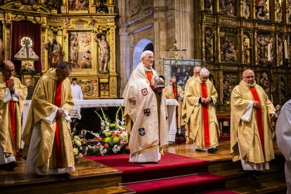 El oficio fue celebrado en la remodelada Concatedral de San Pedro