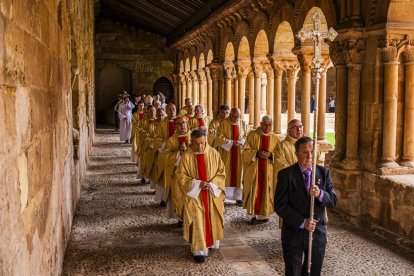 El oficio fue celebrado en la remodelada Concatedral de San Pedro