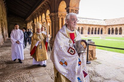 El oficio fue celebrado en la remodelada Concatedral de San Pedro