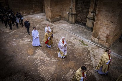 El oficio fue celebrado en la remodelada Concatedral de San Pedro